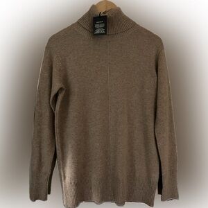 Cashmere turtle neck sweater